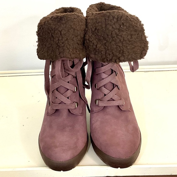Timberland Purple Camdale Fleece Fold Down Boots Size 9.5 - Picture 3 of 14